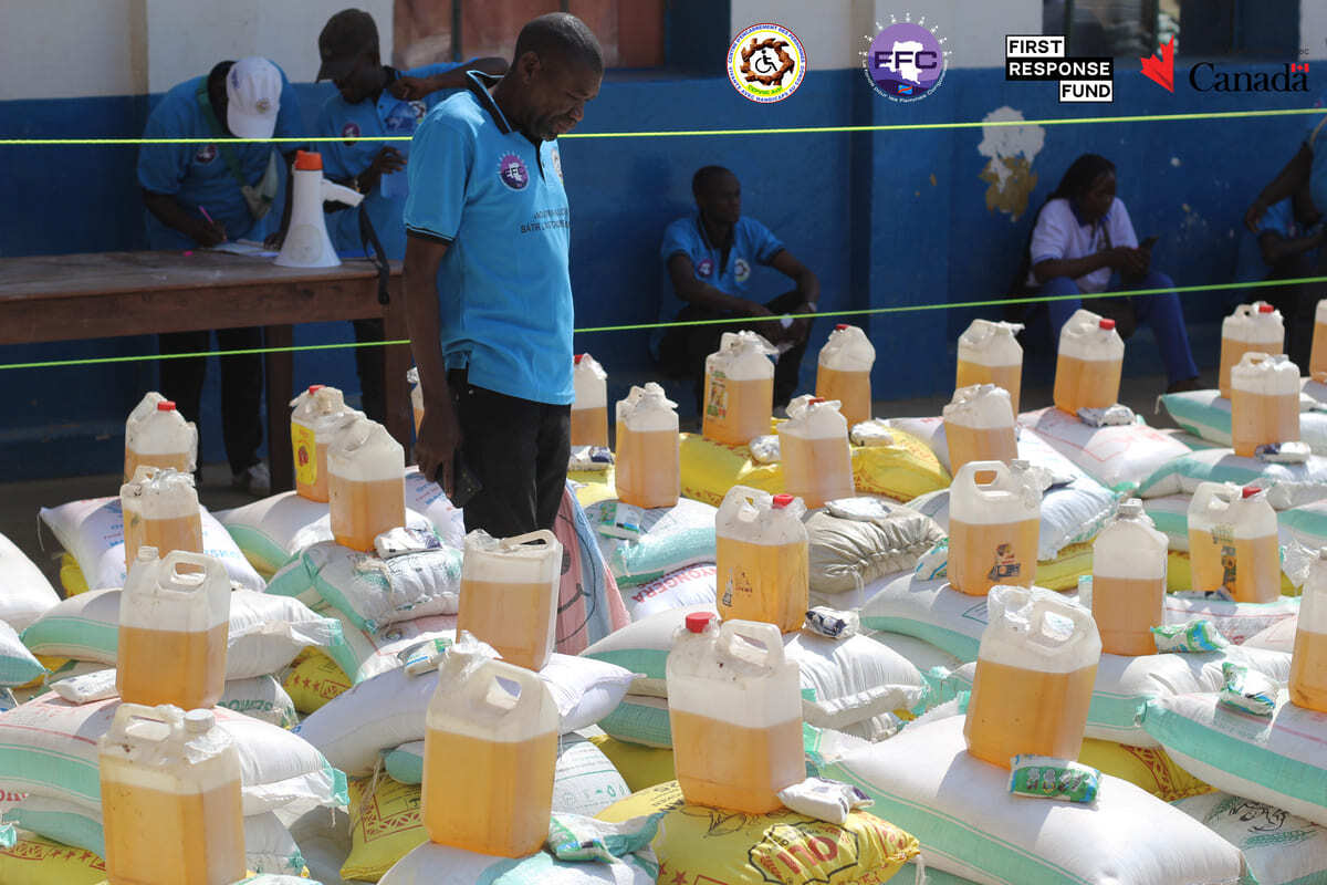 Détail des kits alimentaires (riz, farine, haricots, huile et sel) distribués par le CEPVHC Asbl aux 150 ménages bénéficiaires à Kavimvira, Uvira.